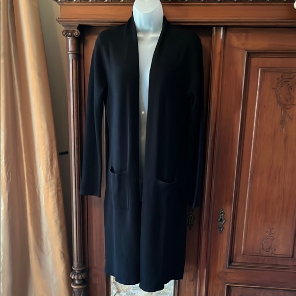 Cyrus Sweaters - Elegant Black Women's Sweater Coat